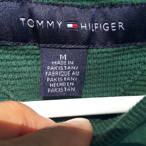 size M Tommy Hilfiger long sleeve top - Picture 9 of 11